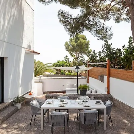 Holiday home Moderna Con Piscina Y Amplio Jardin *