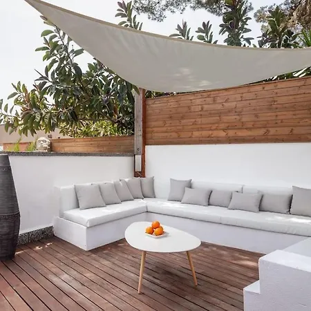 Moderna Con Piscina Y Amplio Jardin * Castelldefels